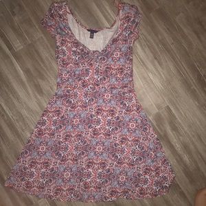 Short sleeve dress